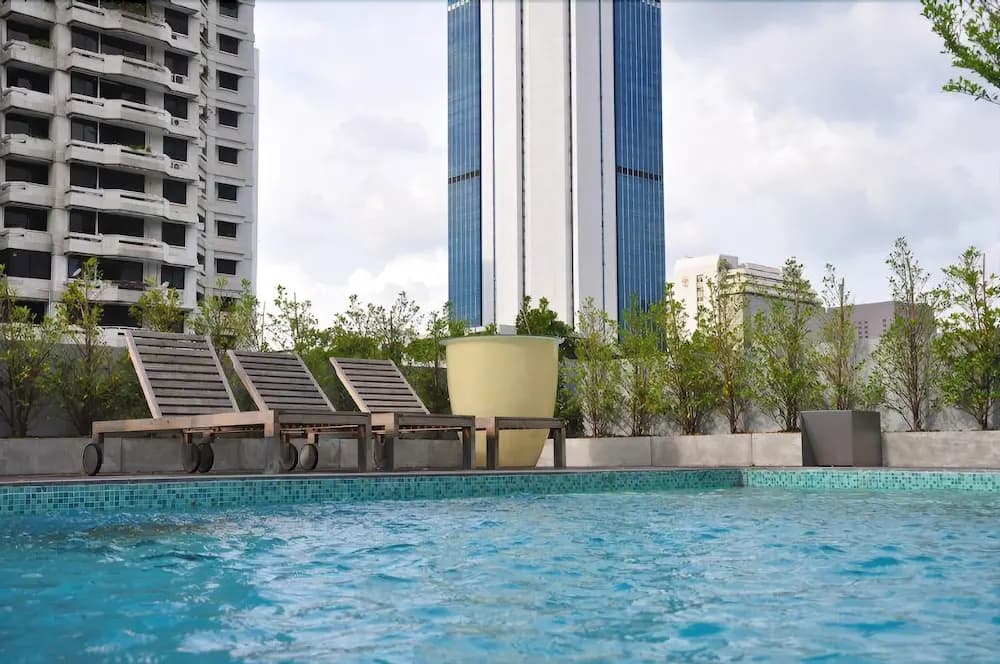 Quad Suites Silom - photo 10