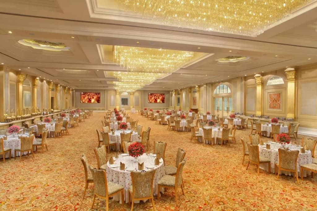 Seven Seas Hotel - photo 40