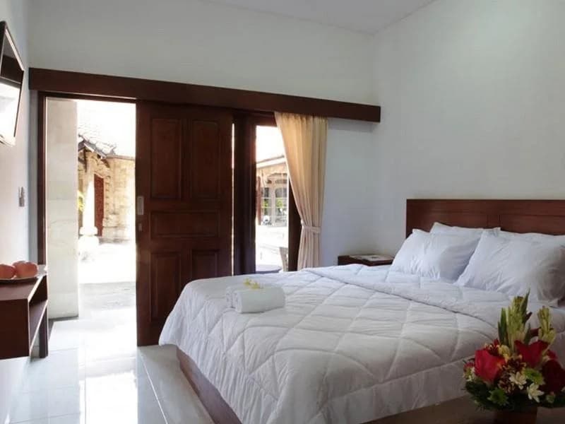 Puri Jayaraja Guest House - photo 4