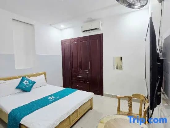 Ha Vy Hotel Quan 9 - photo 2