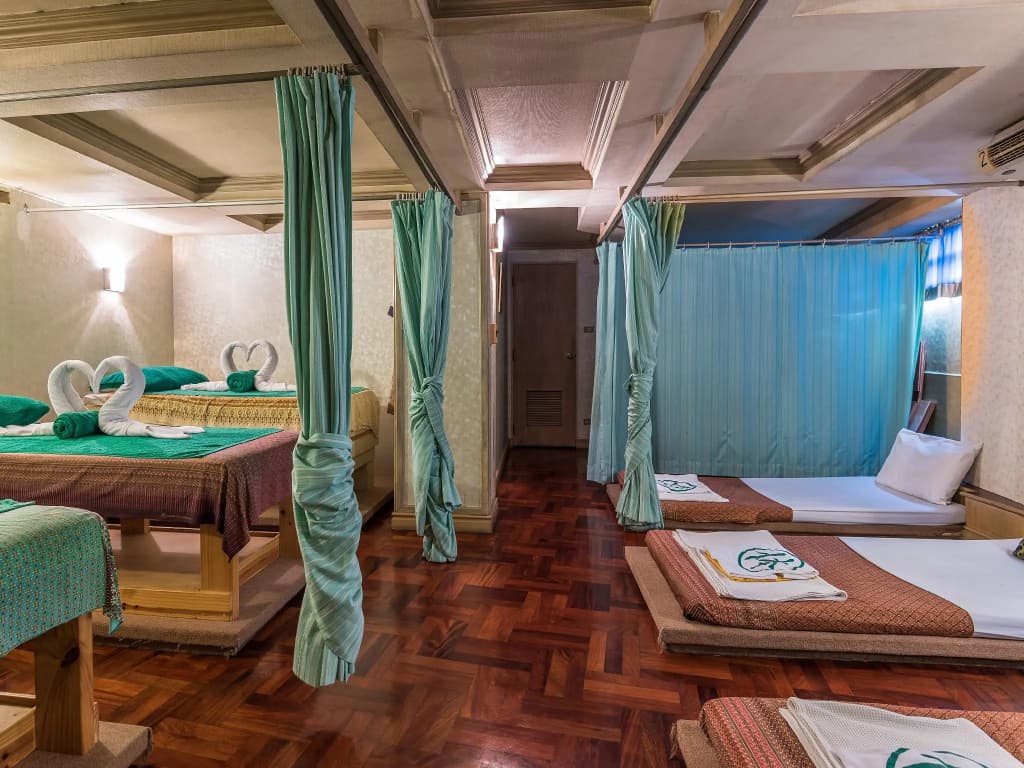 Silom Avenue Inn - photo 2
