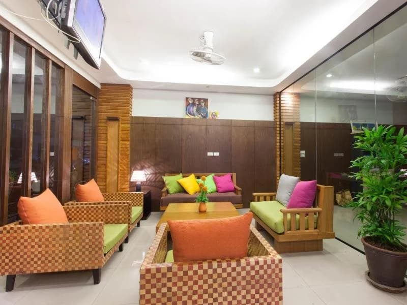 The Banana Leaf Hotel - photo 11
