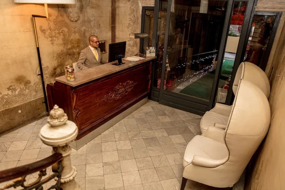 Hotel Praktik Rambla - photo 2
