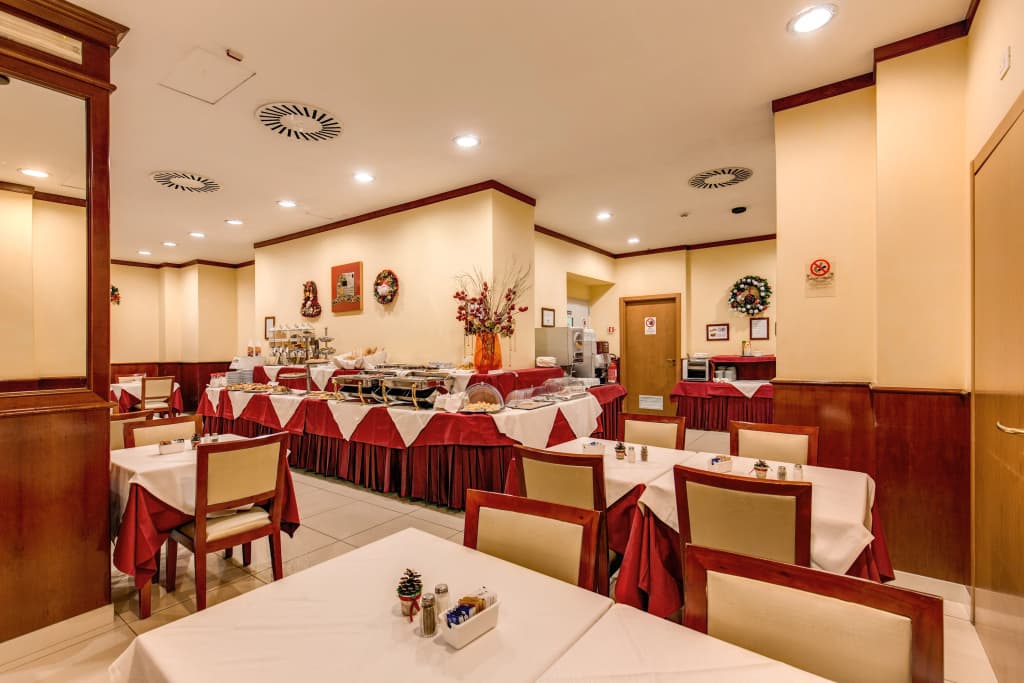 Augusta Lucilla Palace Hotel - photo 8