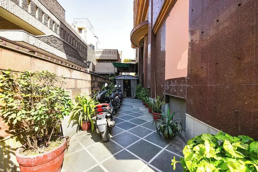 Fabhotel Green Park - photo 13