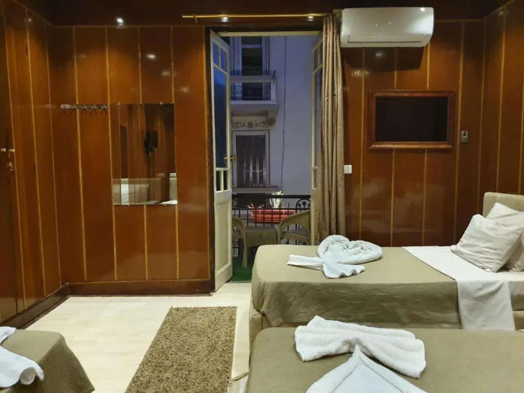 Holy Sheet Hostel - photo 1