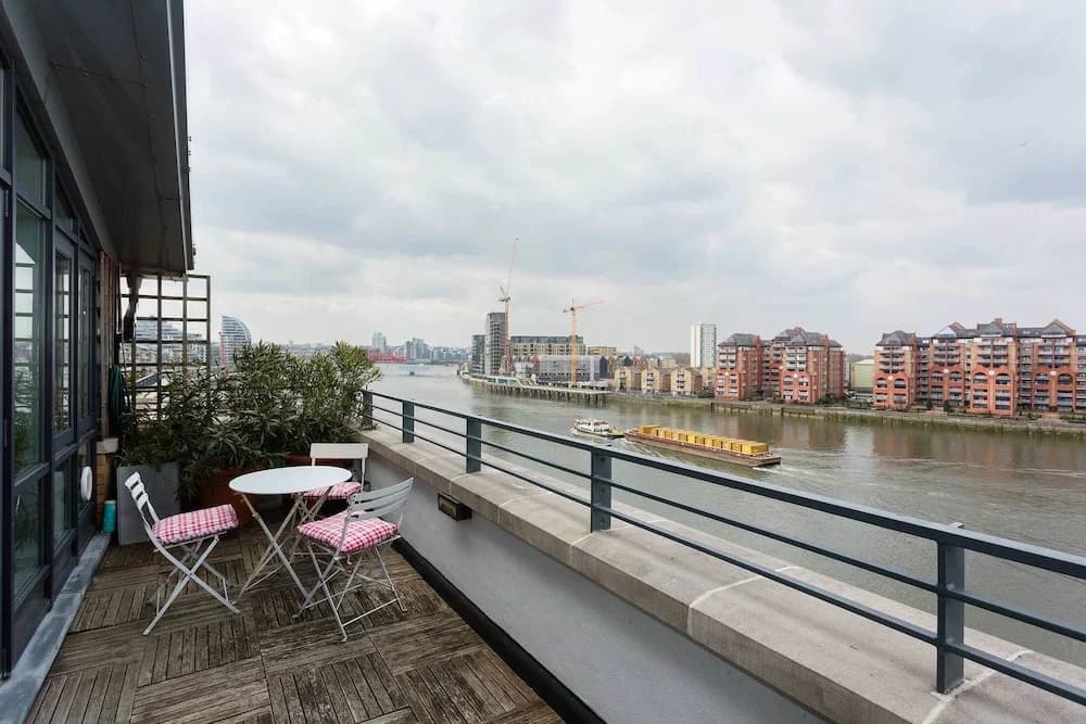 Riverside Hideaway - photo 6