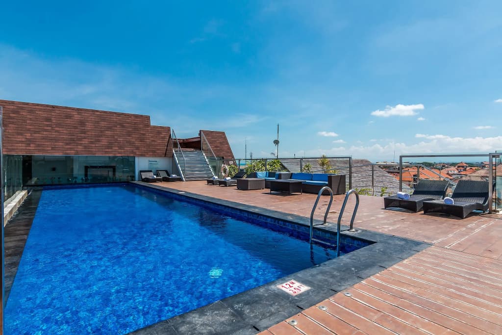 ZEN Rooms Kuta Square Mall - photo 12