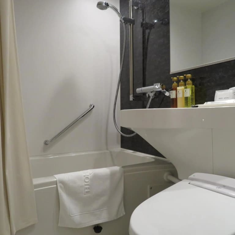 Arrow Hotel in ShinsaiBashi - photo 7