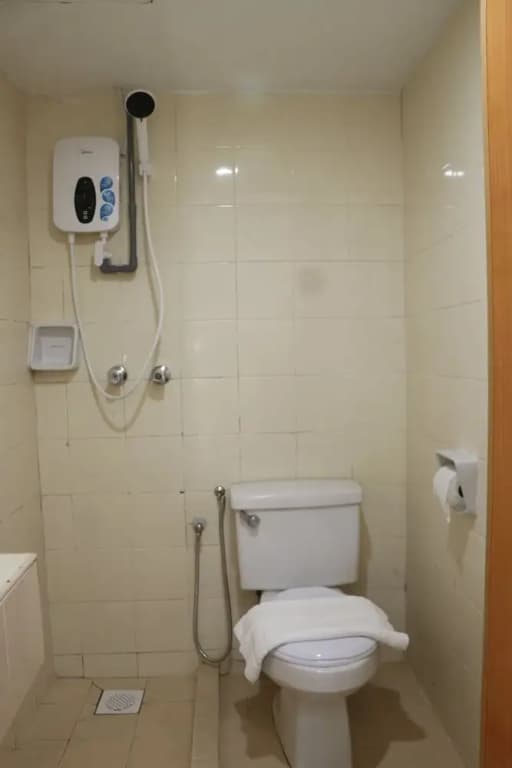 Hotel Seri Putra - photo 17