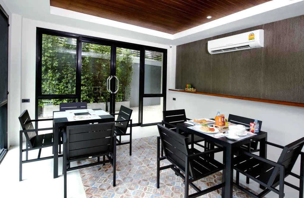 Yotaka Bangkok Hotel - photo 7