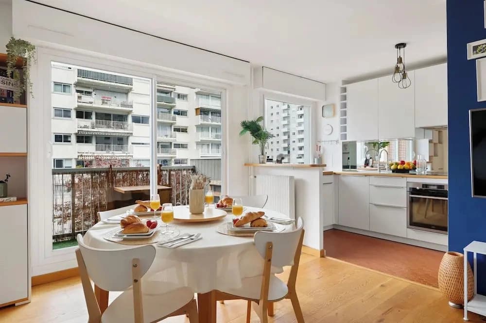 Cozy 2BR Eiffel Tower Area - photo 10
