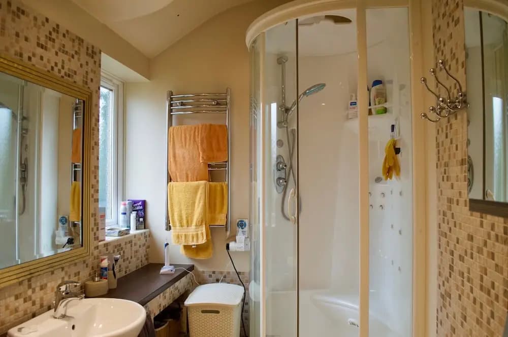 2 Bedroom Flat With Private Garden - photo 7