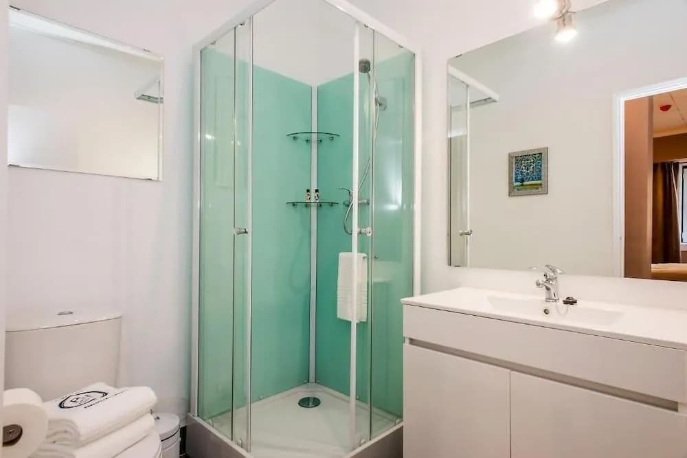 PH Downtown Suites - photo 8