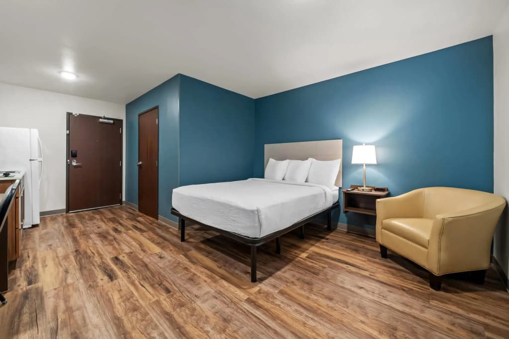 WoodSpring Suites Orlando East UCF - photo 5