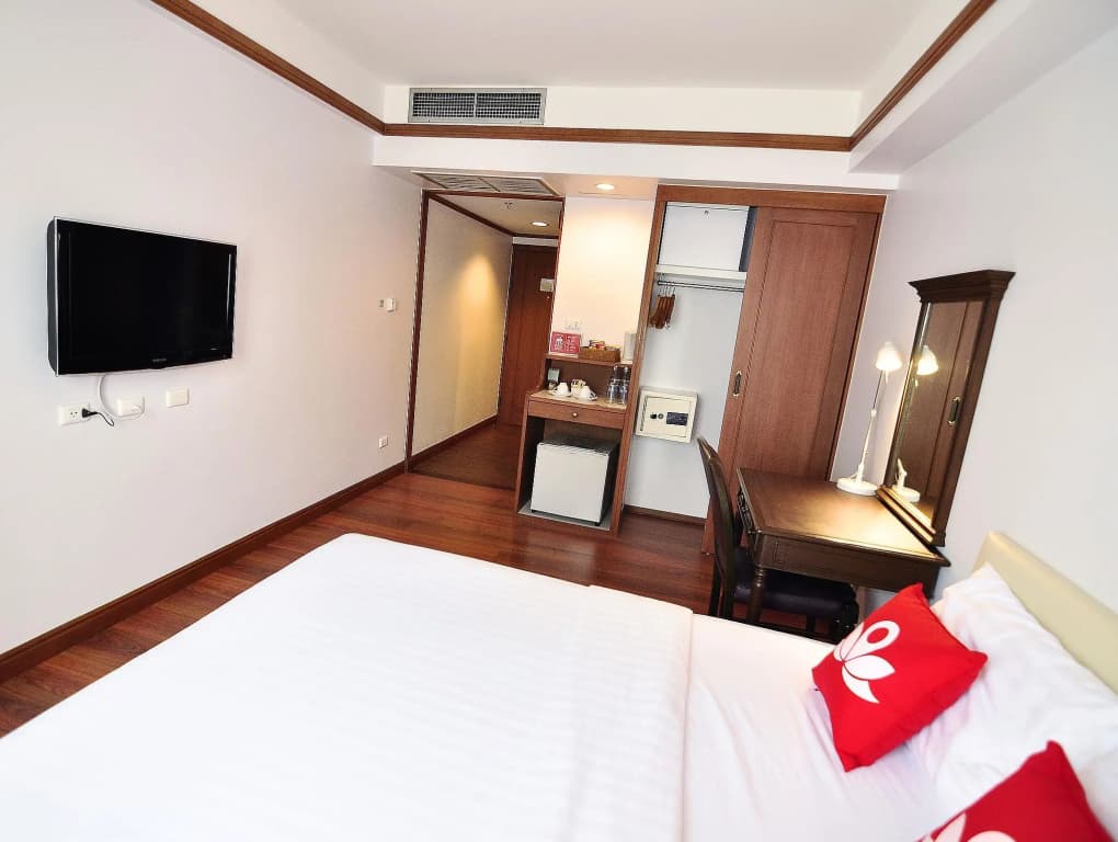 ZEN Premium Silom Soi 22 - photo 4
