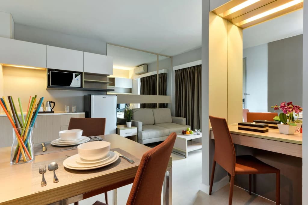 Hotel Amber Sukhumvit 85 - photo 36