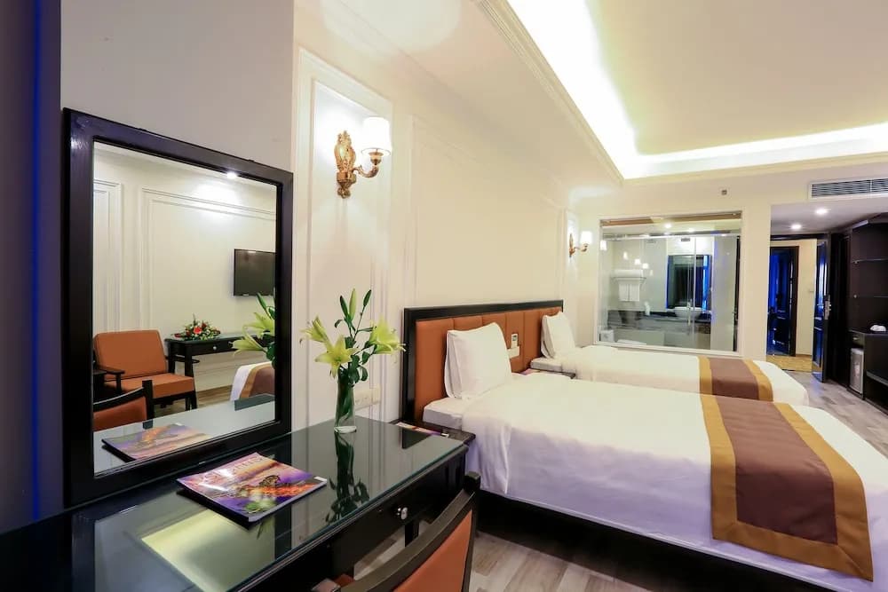 Galaxy Halong Hotel - photo 4