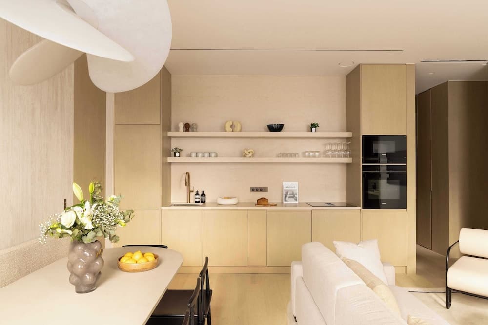 Luxurious Astorg Residence - photo 19