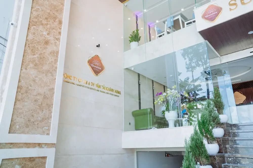 Sunshine Hotel - photo 11