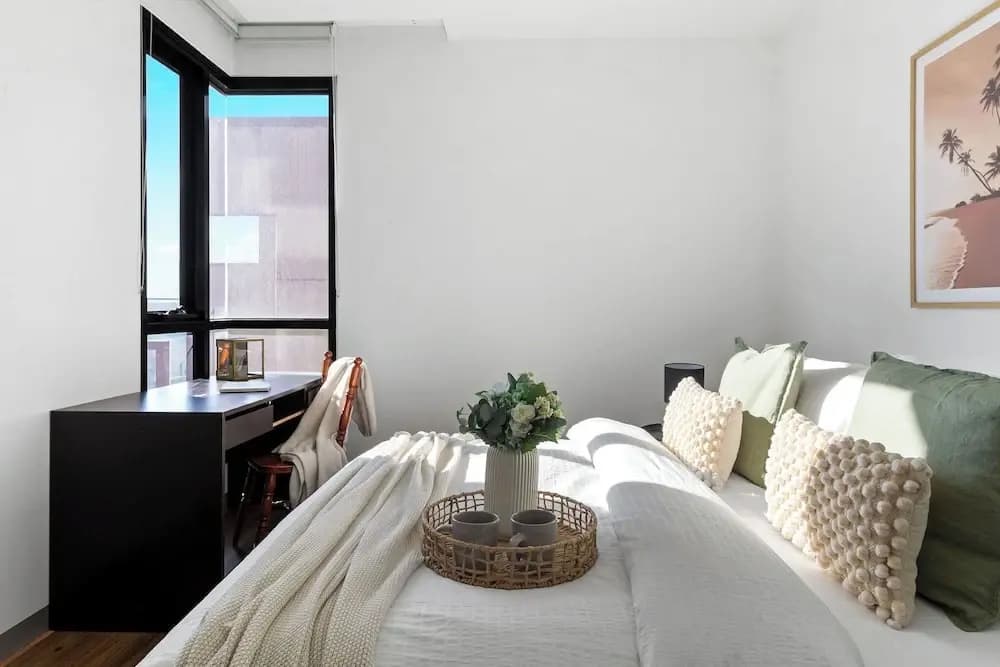 A Chic 2BR Apt Near Melbourne Uni, Free Parking - photo 6