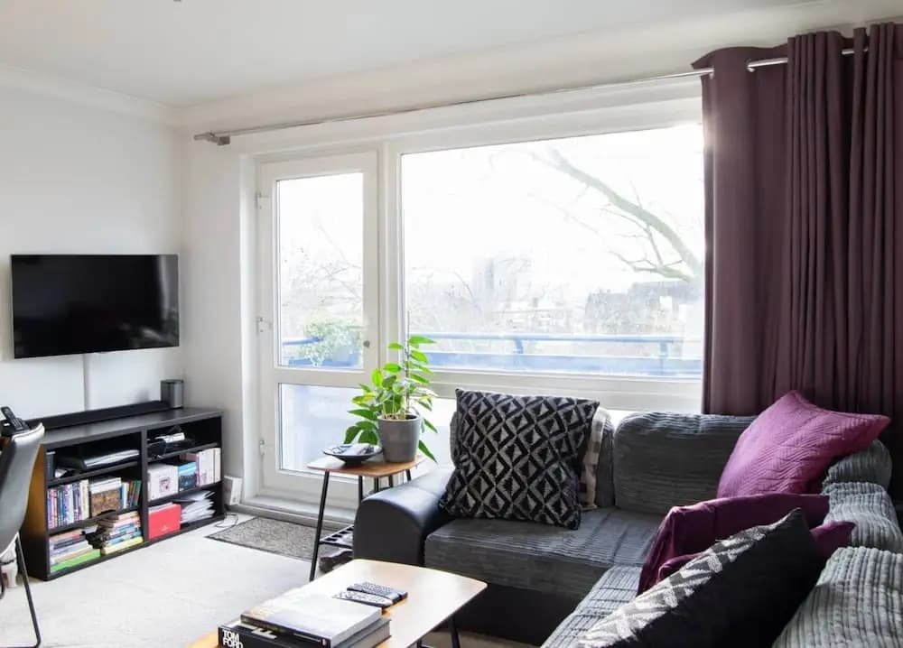 Quirky Urban Flat with Impressive Panoramic Views - photo 2