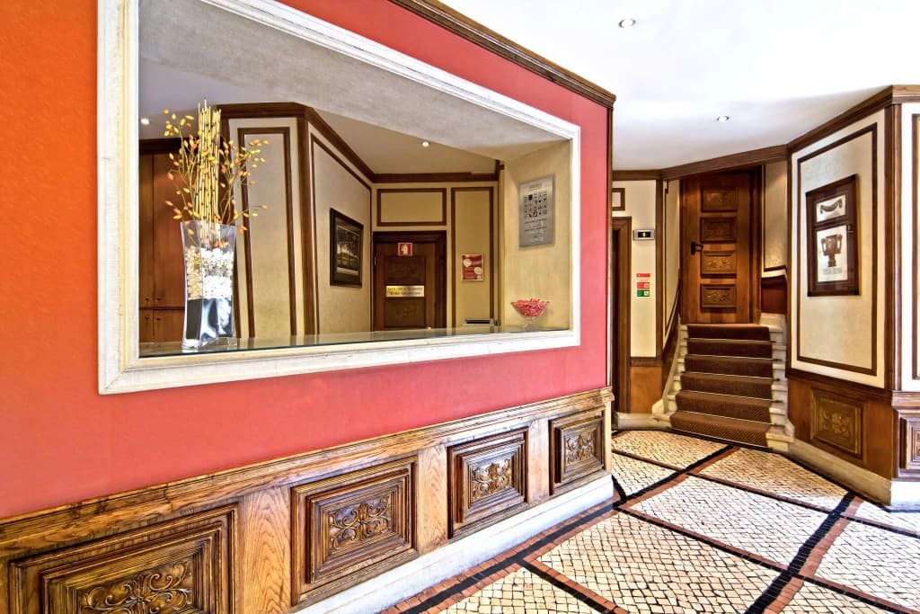 SANA Rex Hotel - photo 2