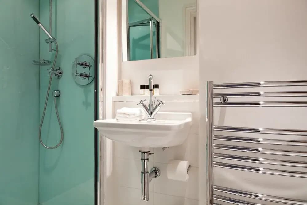Blueprint Apartments-No 5 Doughty Street - photo 8