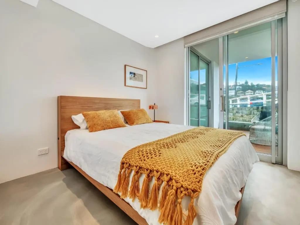 Tamarama Apartments - photo 4