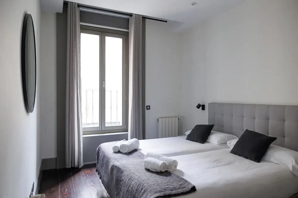 Slow Suites Gran Via - photo 6