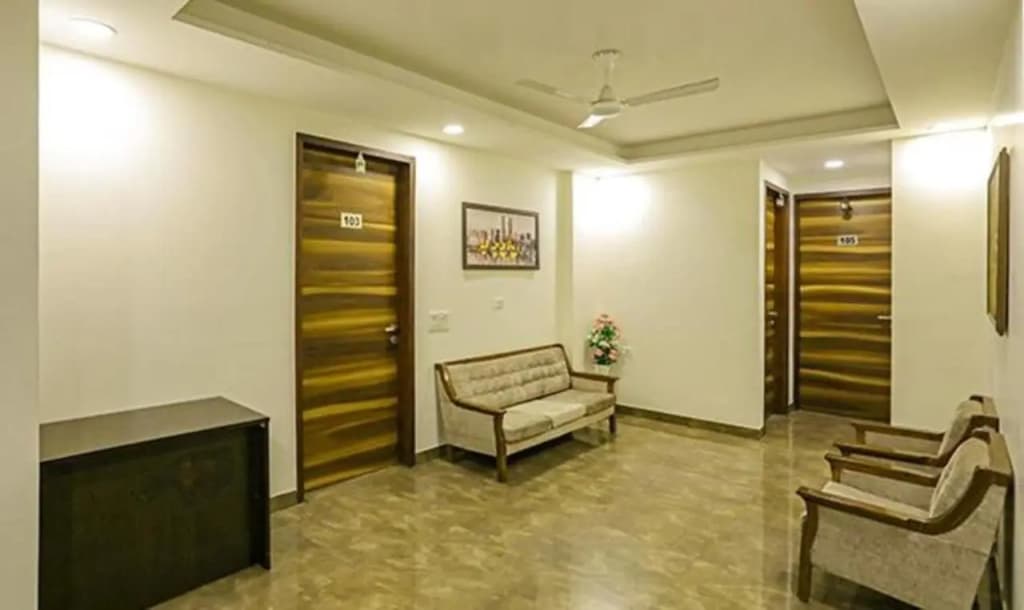 Fabhotel White House Bnb - photo 26