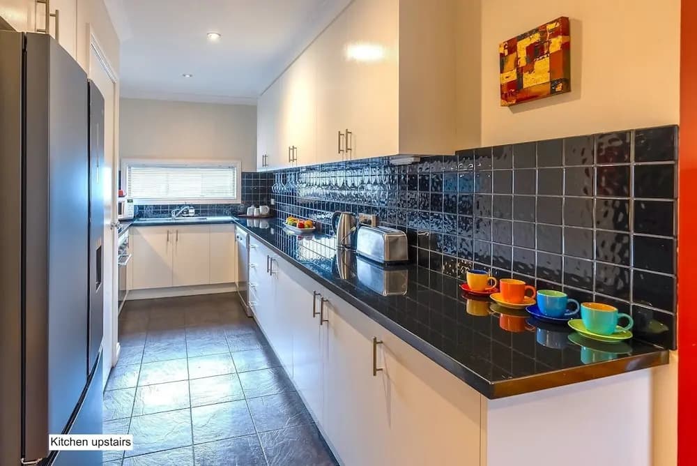 StayCentral - Tranquil Townhouse - photo 14
