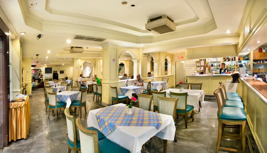 Royal Rattanakosin Hotel - photo 44
