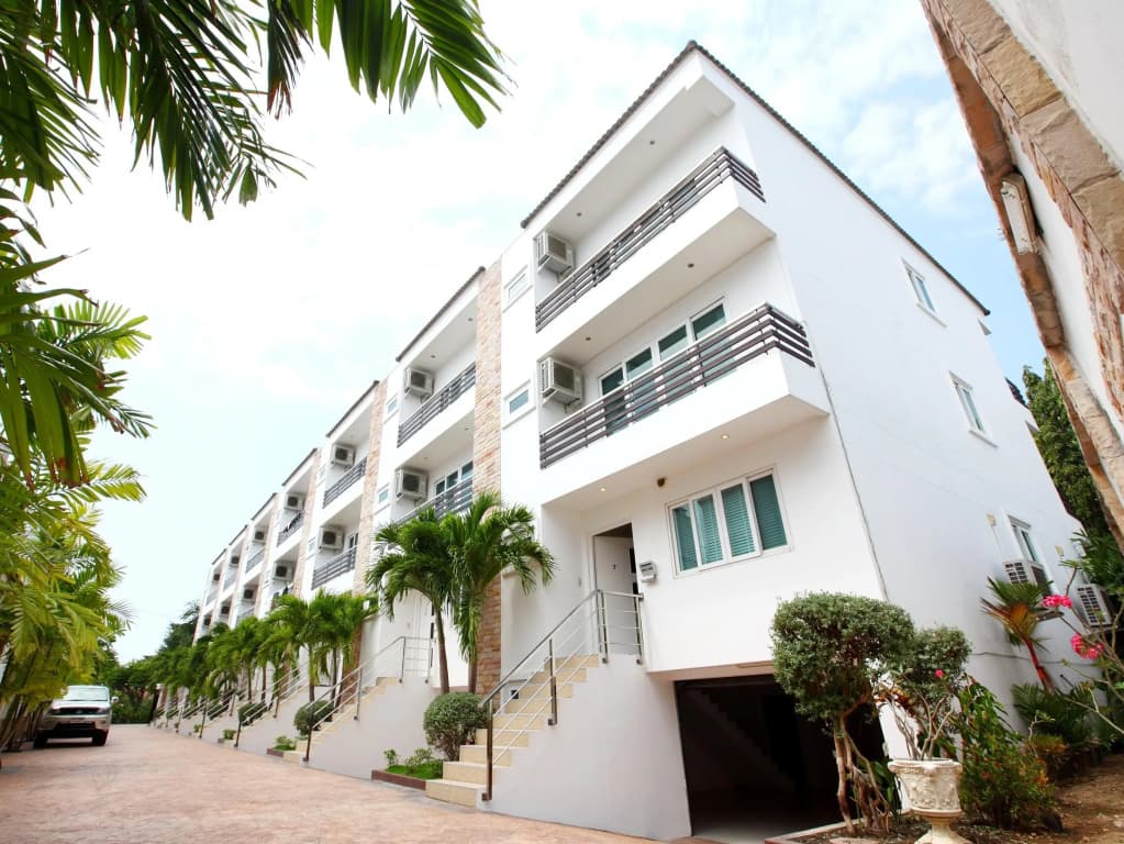 Hidden Palm Pool Villas - photo 1