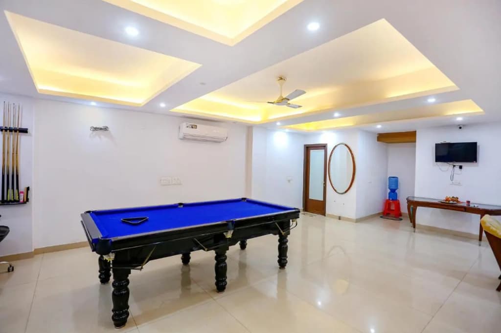 FabExpress Taj Home Stay - photo 14
