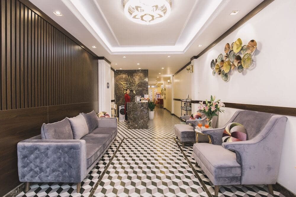 Iris Legend Hotel - photo 6