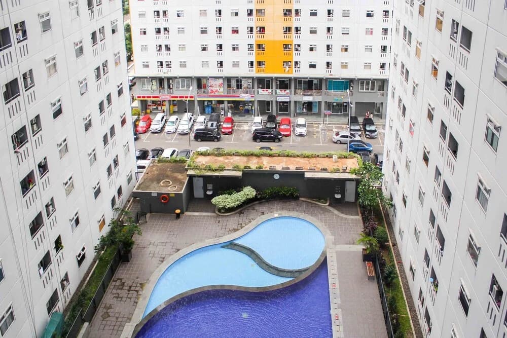 Scenic 2Br Green Pramuka City Apartment Near Mall - photo 11