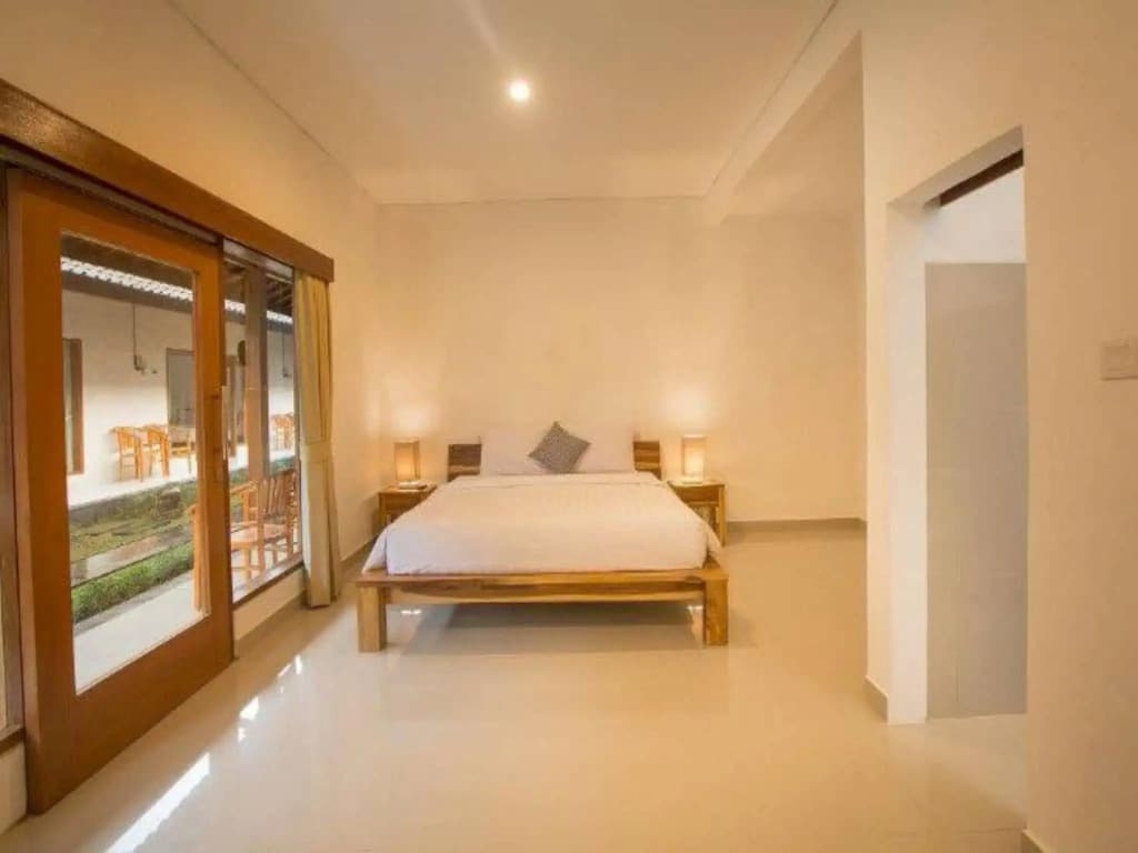 4Gadis Guest House - photo 1