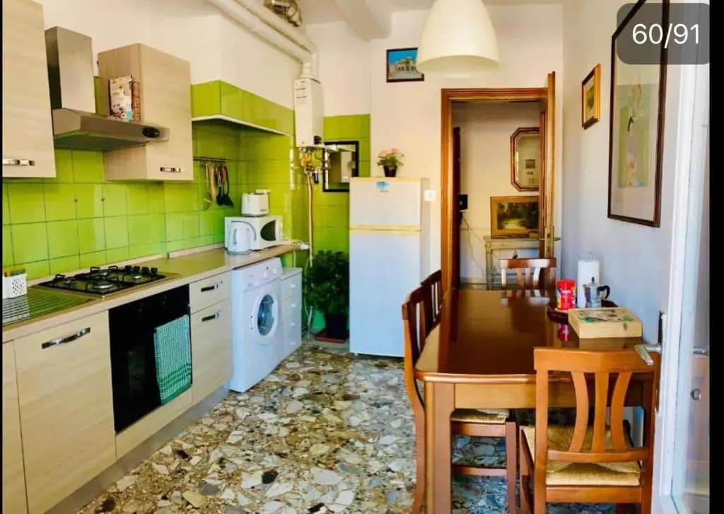 Pang's Guesthouse - photo 11