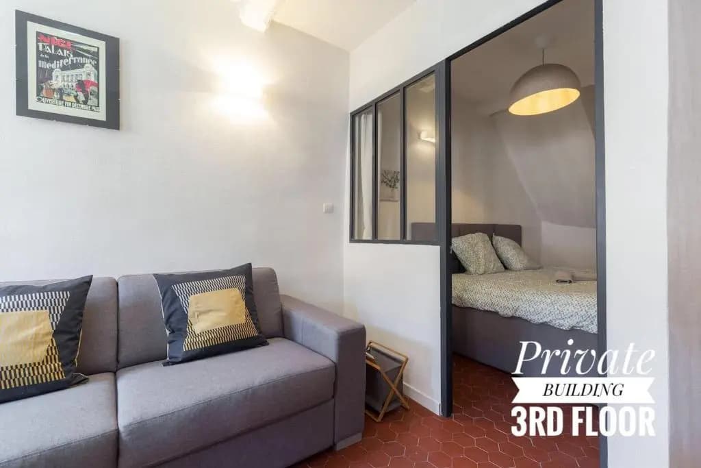 Private Building, 4 Apts, Unique at Nice - Old Town - photo 2