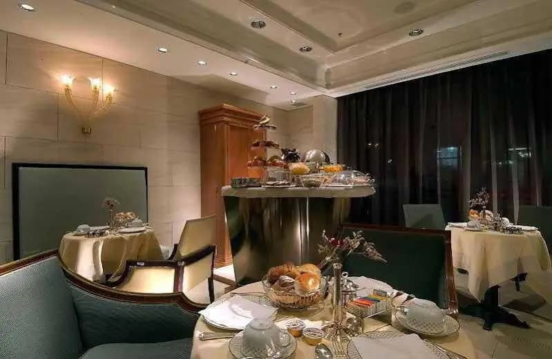 Stendhal and Luxury Suite Annex - photo 6