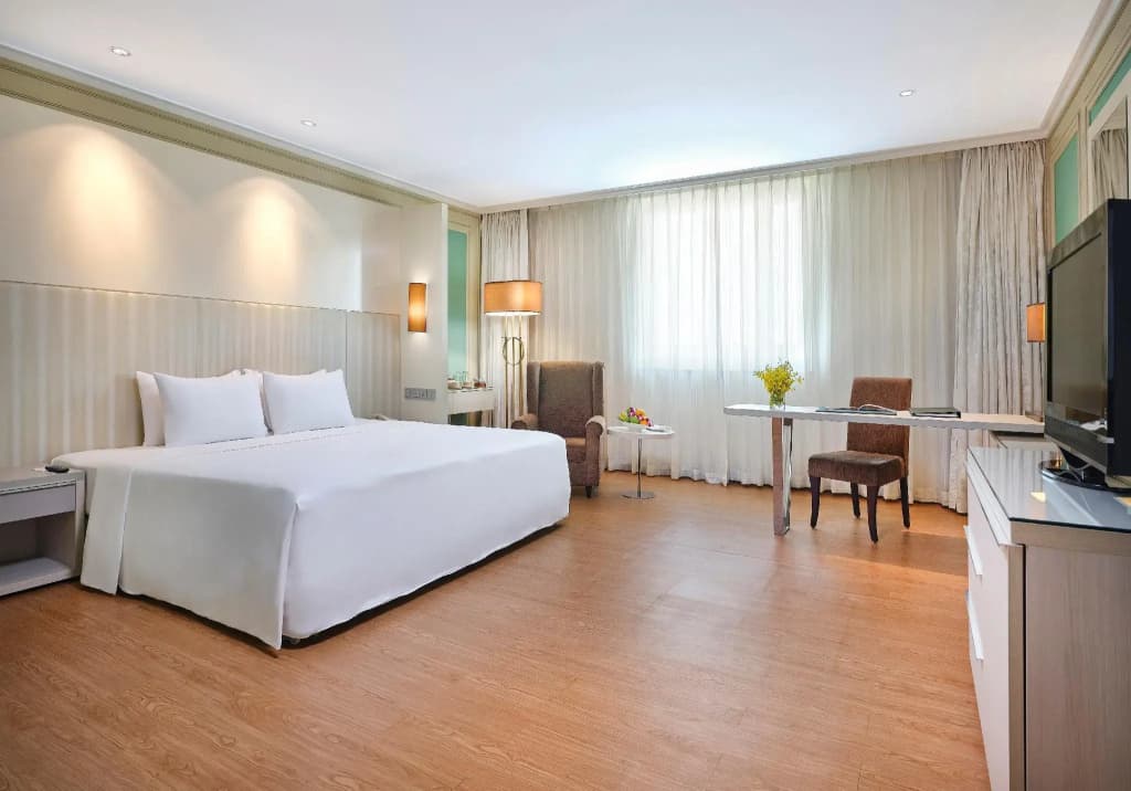 Windsor Plaza Hotel - photo 39