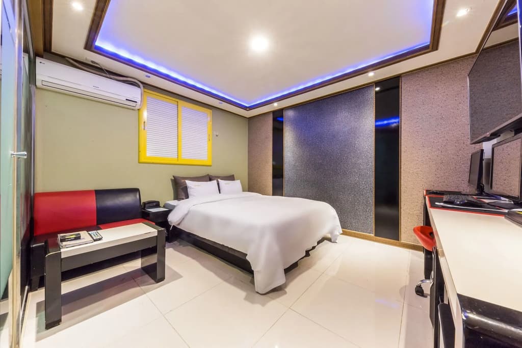 SOL Hotel - photo 2