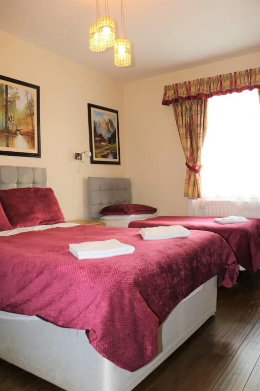 Barry House - photo 27