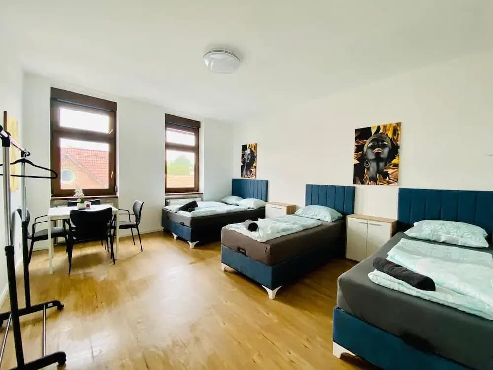 Spacious 4BR for 15 & 15 Min to Danube - photo 41