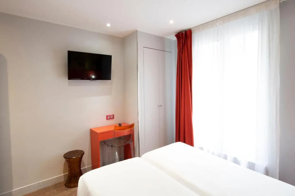 Hotel Les Jardins de Montmartre - photo 29