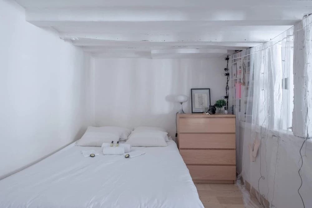 Stylish Apartment for 2 in the Heart of Paris - photo 6
