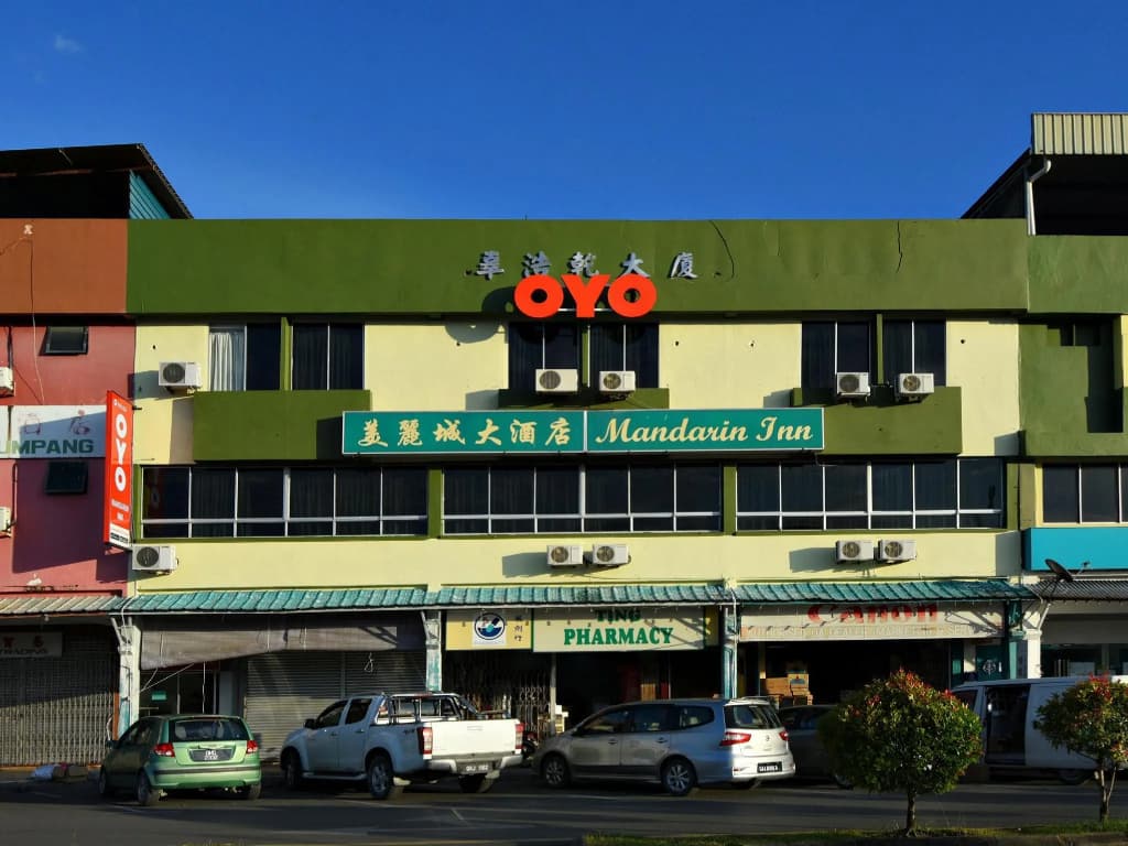 OYO 90052 Mandarin Inn - main photo