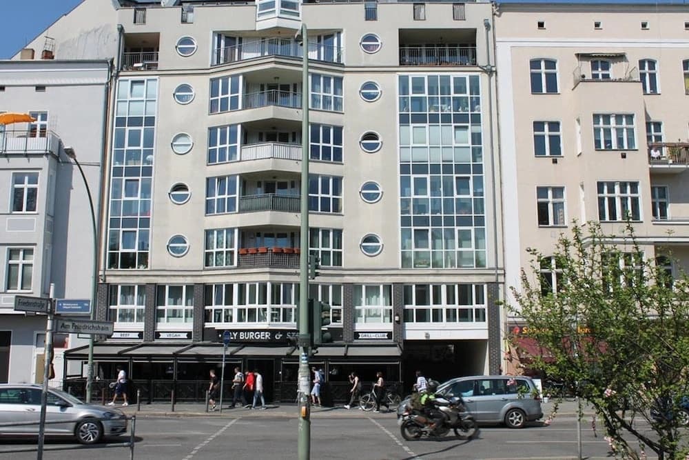 Primeflats - Apartment am Park Friedrichshain - photo 22