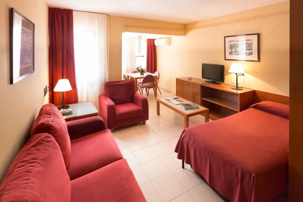 Bertran Aparthotel  - photo 12